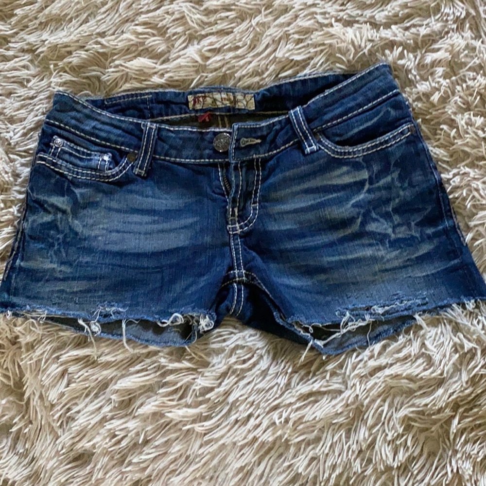 Buckle shorts